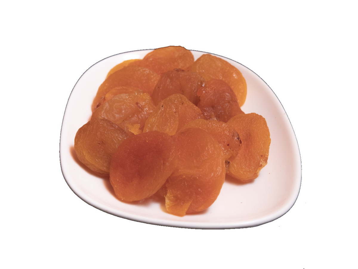 Курага - это удивительный продукт, получаемый из сушеных абрикосов